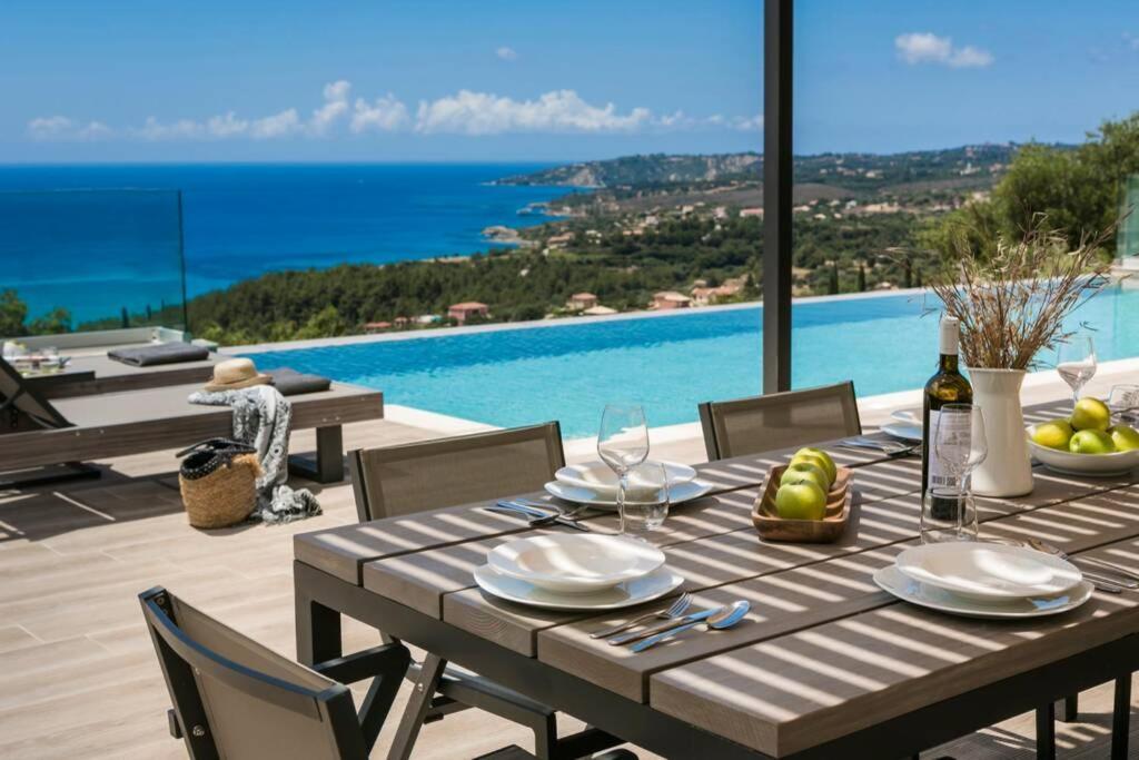 Color Villas-New Villa Green At Trapezaki With Private Pool Mousata エクステリア 写真