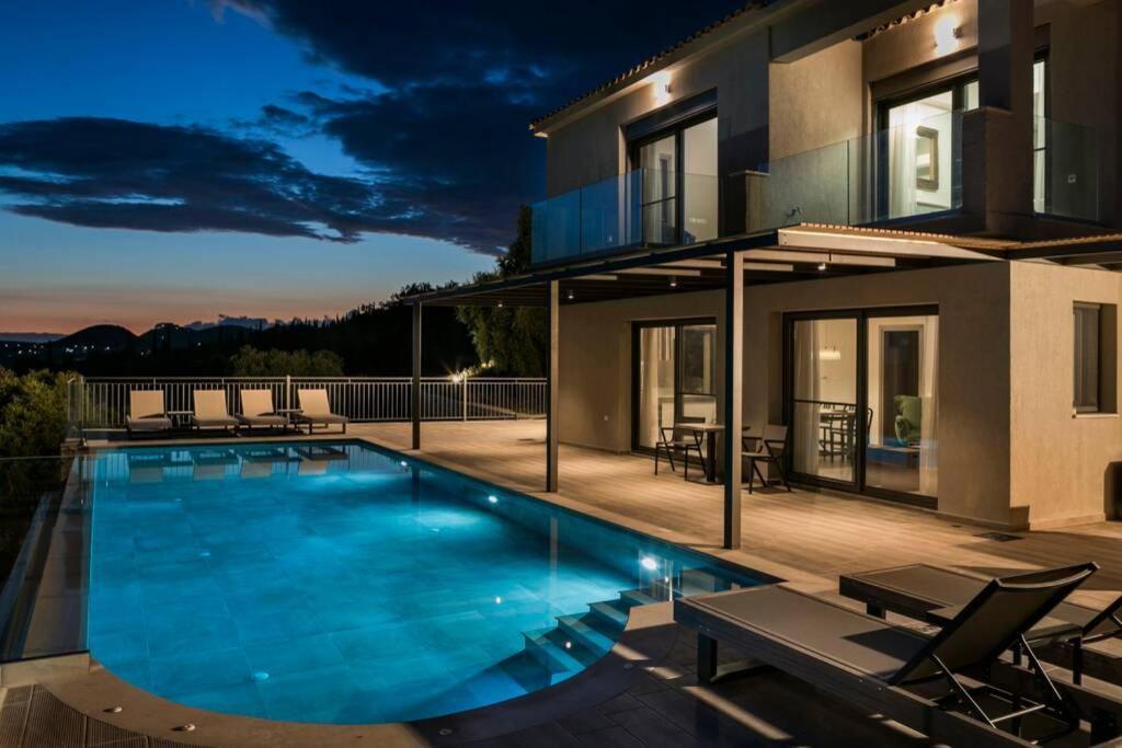 Color Villas-New Villa Green At Trapezaki With Private Pool Mousata エクステリア 写真